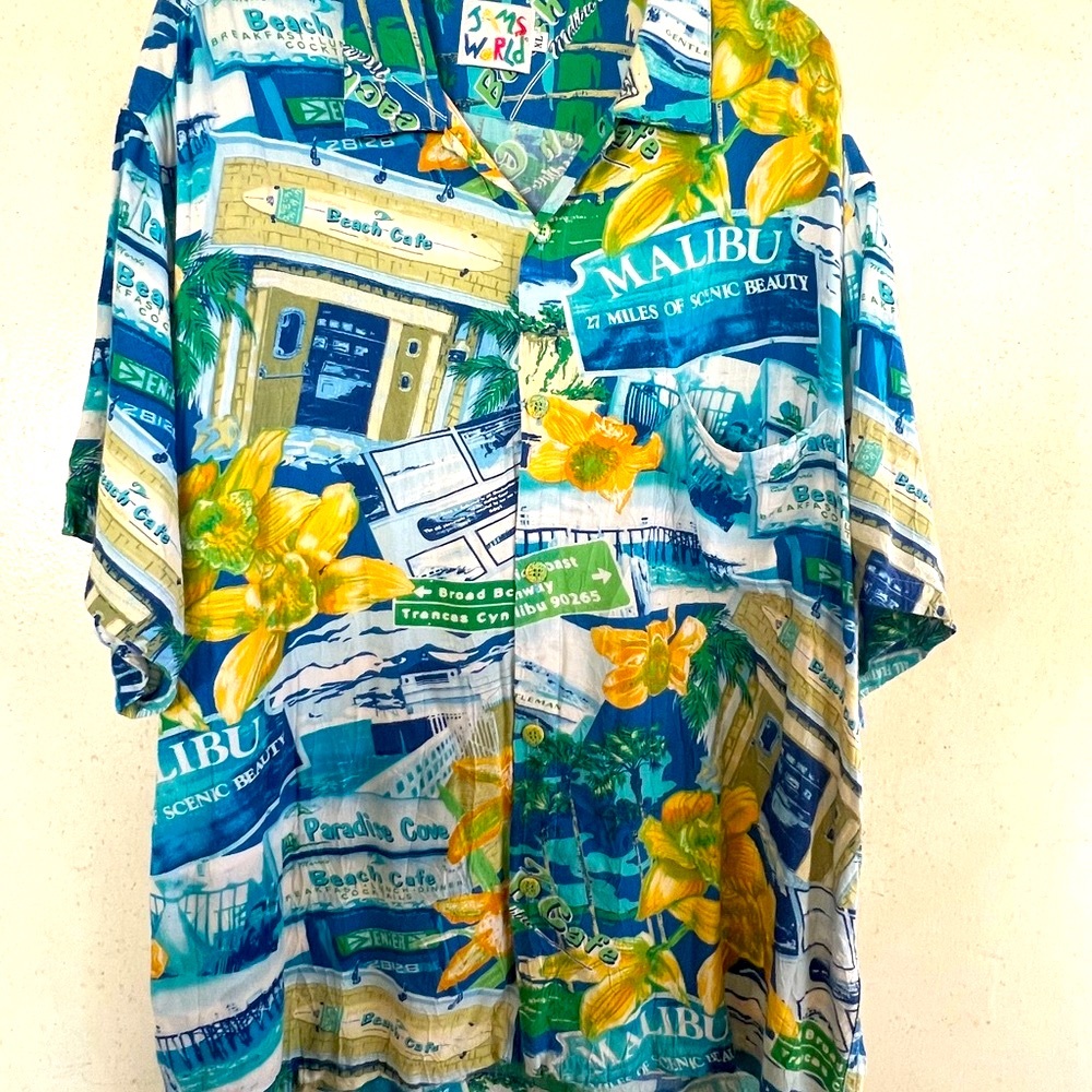 Jams World XL Paradise Cove Malibu theme Made in Hawaii Hawaiian shirt.